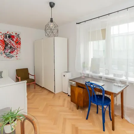 Artbase - Cozy And Close To Everywhere * Posen