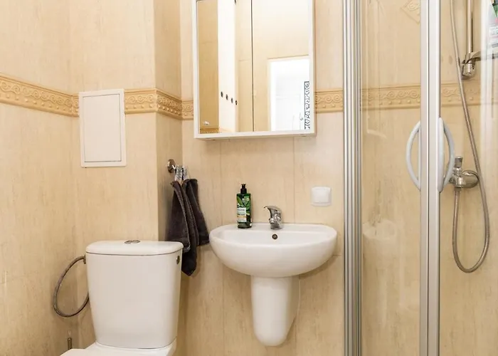 Apartment Artbase - Cozy And Close To Everywhere *