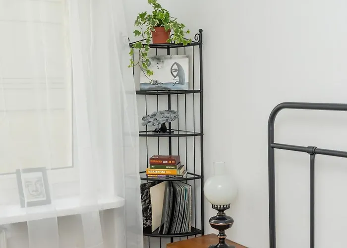 Artbase - Cozy And Close To Everywhere Apartment *